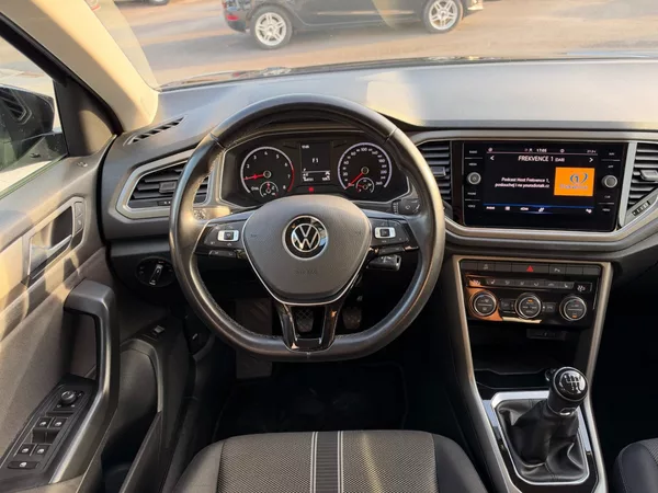 Volkswagen T-Roc Design 1.0 TSI 81kW - foto 15