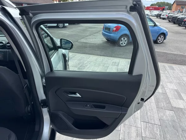 Dacia Duster 1.3 TCe Essential 96kW - foto 20