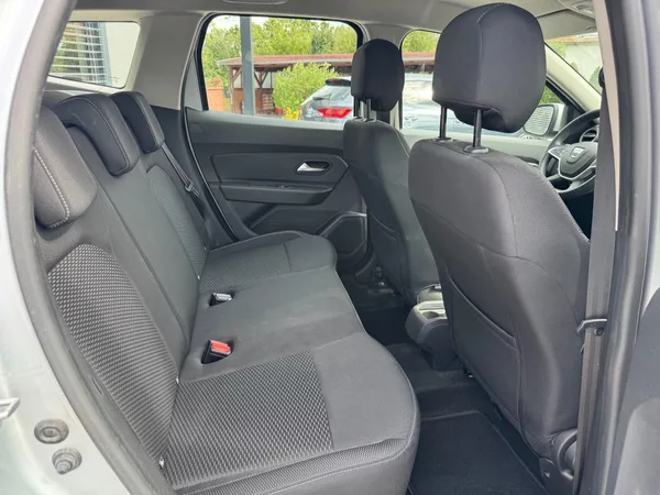 Dacia Duster 1.3 TCe Essential 96kW - foto 21