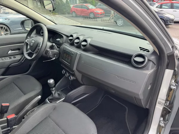Dacia Duster 1.3 TCe Essential 96kW - foto 24