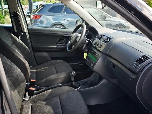 Škoda Fabia 1,2 TSI 63 KW Ambiente - foto 15