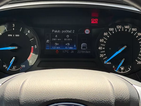Ford Mondeo Bussines 2.0 TDCi 110kW - foto 14