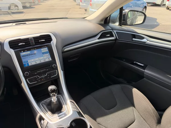 Ford Mondeo Bussines 2.0 TDCi 110kW - foto 15