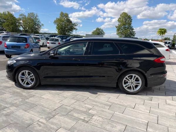 Ford Mondeo Bussines 2.0 TDCi 110kW - foto 8