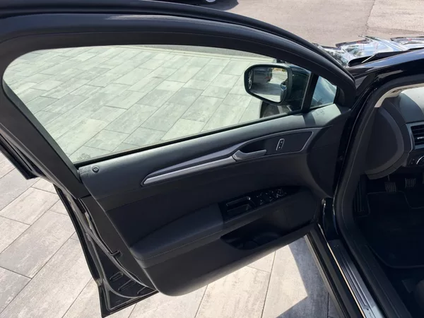 Ford Mondeo Bussines 2.0 TDCi 110kW - foto 9