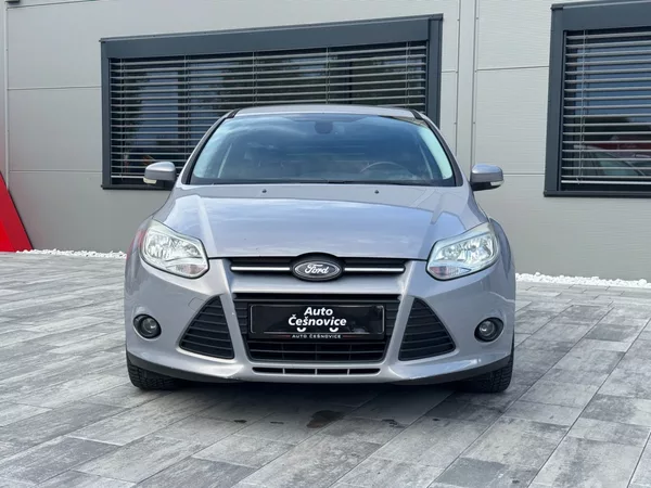 Ford Focus Trend 1.6 Ti-VCT - foto 2