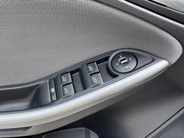 Ford Focus Trend 1.6 Ti-VCT - foto 28