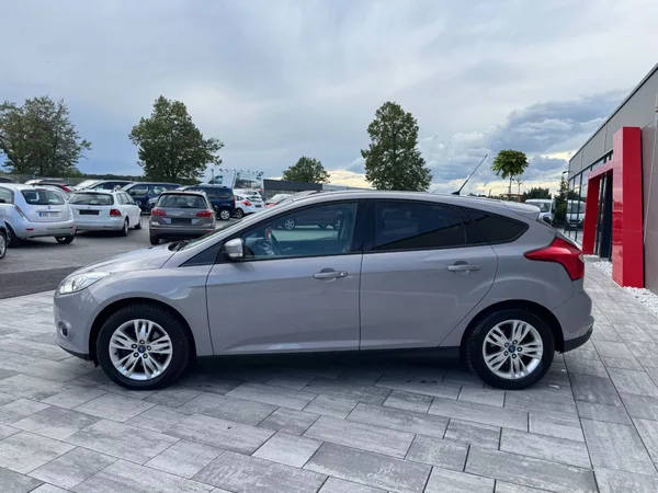 Ford Focus Trend 1.6 Ti-VCT - foto 8