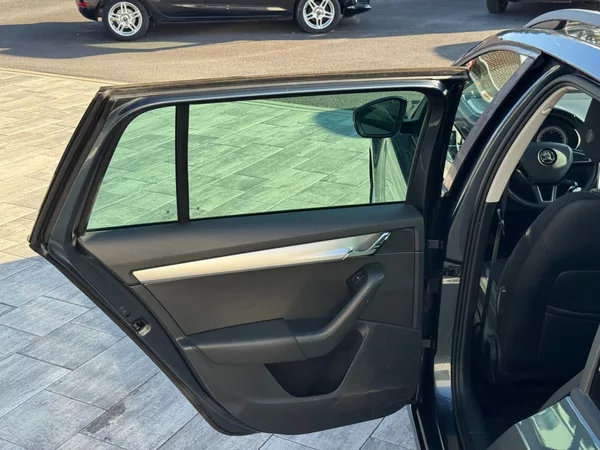 Škoda Octavia Style 1,0 TSI 85 Kw - foto 12