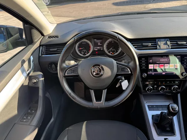 Škoda Octavia Style 1,0 TSI 85 Kw - foto 14
