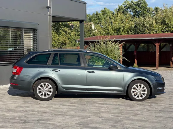 Škoda Octavia Style 1,0 TSI 85 Kw - foto 4