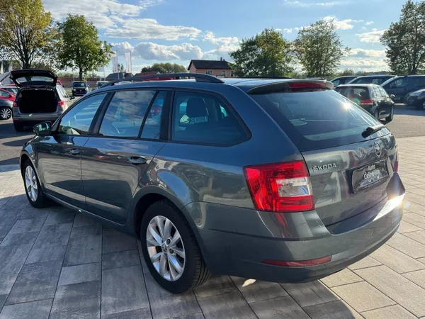 Škoda Octavia Style 1,0 TSI 85 Kw - foto 7