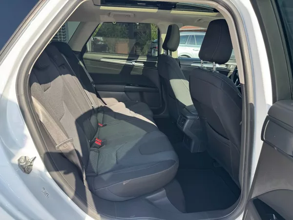 Ford Mondeo 1.5 TDCi 88kW Titanium - foto 25