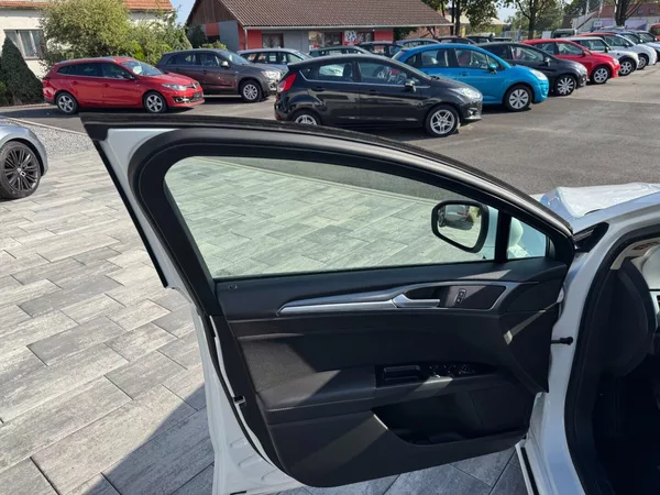 Ford Mondeo 1.5 TDCi 88kW Titanium - foto 9