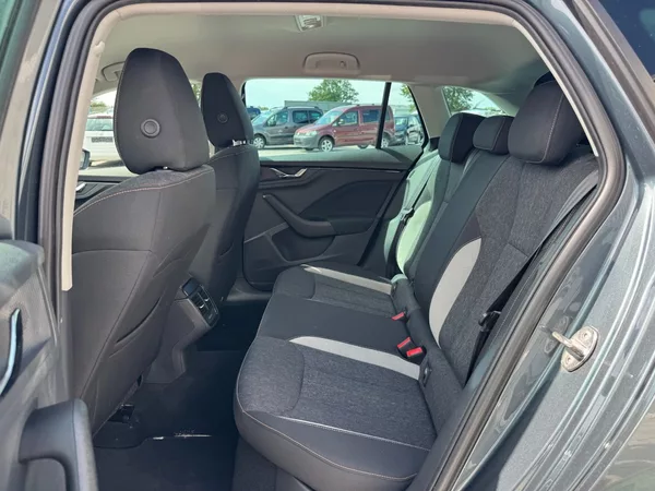 Škoda Scala Style 1.0 TSI 85kW - foto 13