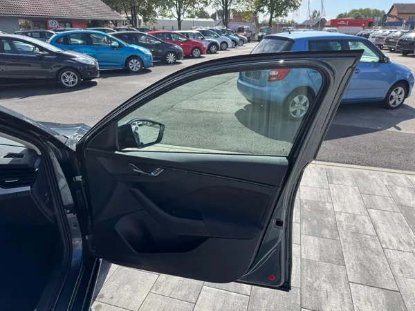 Škoda Scala Style 1.0 TSI 85kW - foto 28