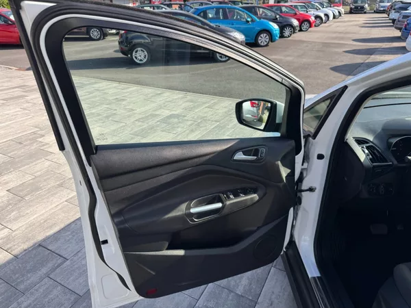 Ford C-MAX 1,5 Eco Boost 110 Kw Automat - foto 11