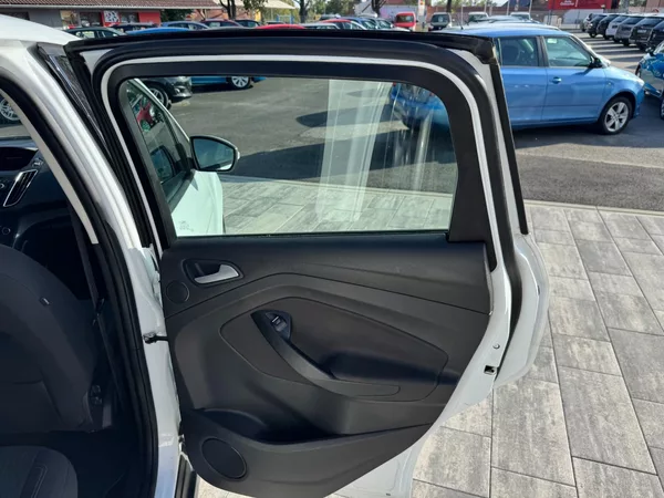 Ford C-MAX 1,5 Eco Boost 110 Kw Automat - foto 25