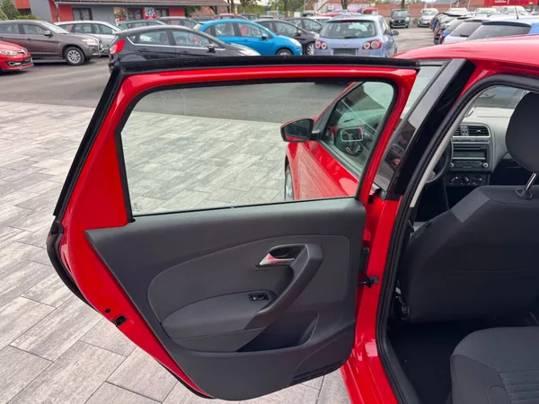 Volkswagen Polo 4Friends 1.2i 44kW - foto 12