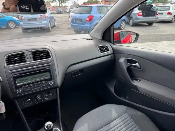 Volkswagen Polo 4Friends 1.2i 44kW - foto 15