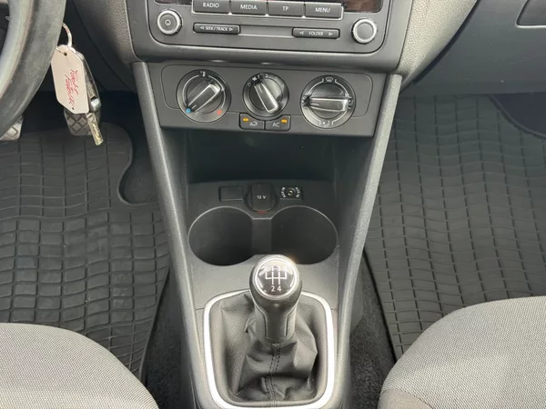 Volkswagen Polo 4Friends 1.2i 44kW - foto 20