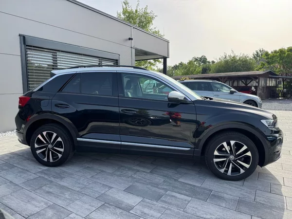 Volkswagen T-Roc IQ. DRIVE 1,5 TSI 110 KW - foto 5