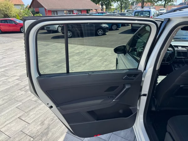 Volkswagen Touran Comfortline 2.0 TDI 110kW DSG - foto 12