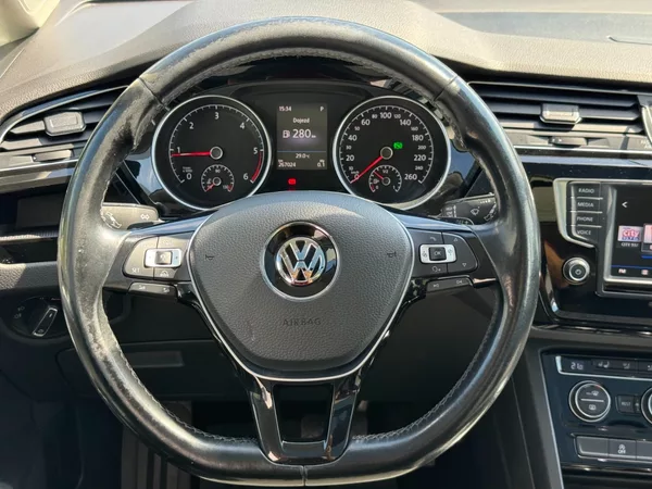 Volkswagen Touran Comfortline 2.0 TDI 110kW DSG - foto 17