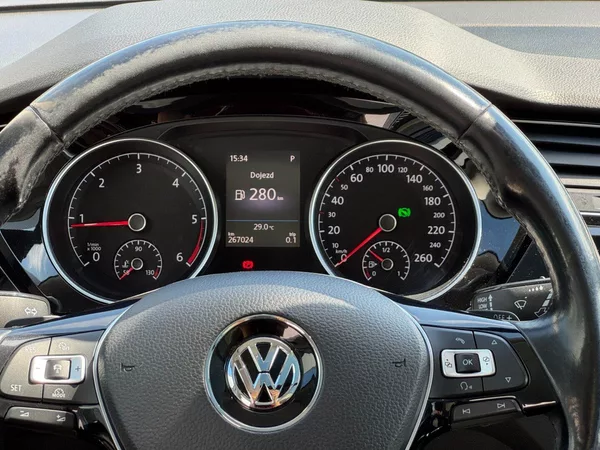 Volkswagen Touran Comfortline 2.0 TDI 110kW DSG - foto 18