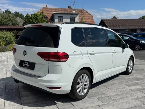 Volkswagen Touran Comfortline 2.0 TDI 110kW DSG - foto 5