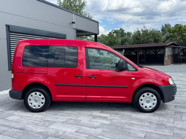 Volkswagen Caddy Life Family 1.4i 59kW - foto 4