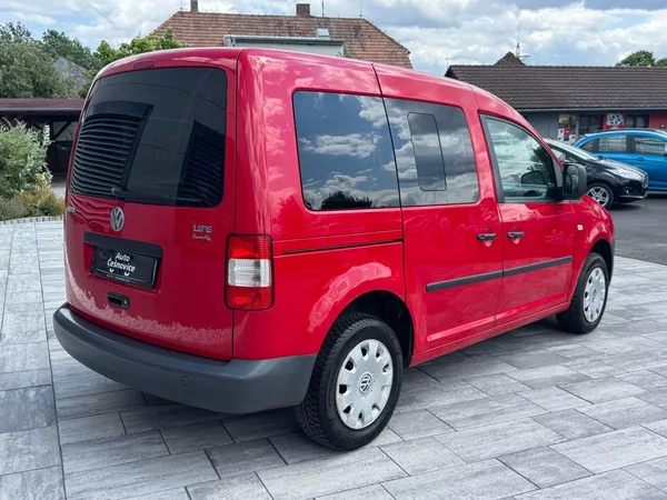 Volkswagen Caddy Life Family 1.4i 59kW - foto 5