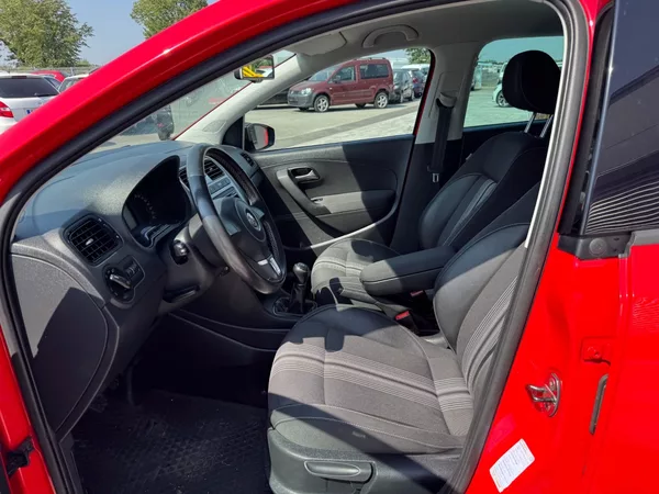 Volkswagen Polo 1.2 TSI MATCH 66kW - foto 10