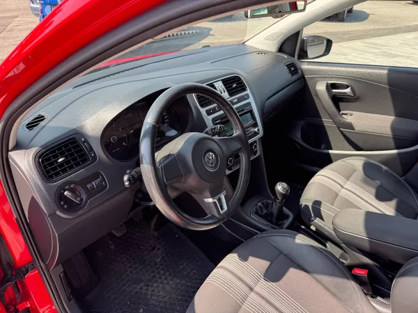 Volkswagen Polo 1.2 TSI MATCH 66kW - foto 11