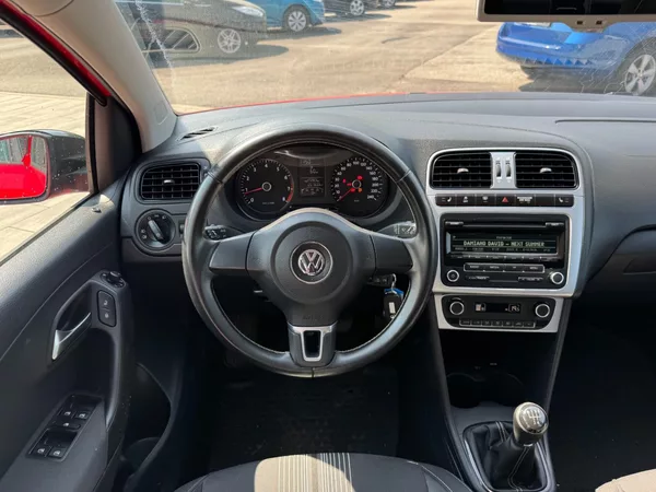 Volkswagen Polo 1.2 TSI MATCH 66kW - foto 13