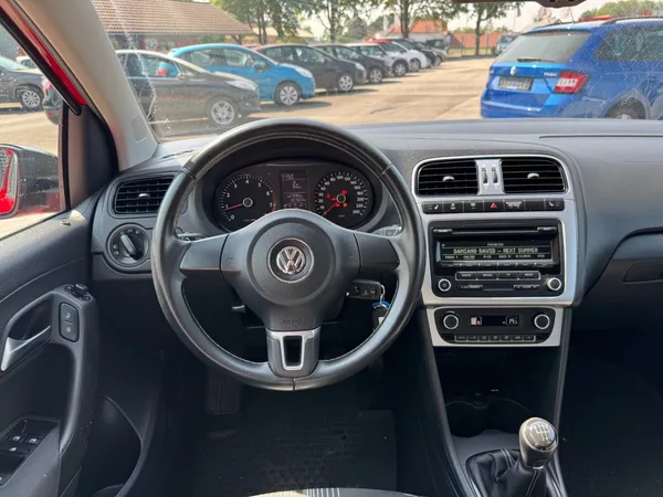 Volkswagen Polo 1.2 TSI MATCH 66kW - foto 17