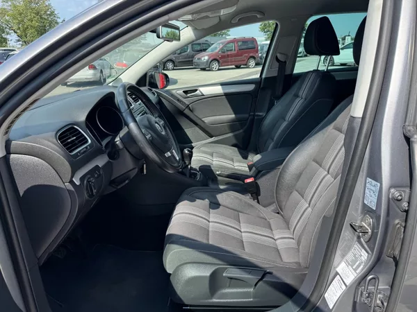 Volkswagen Golf MATCH 1.2 TSI 63kW - foto 10