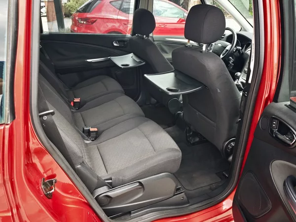 Ford Galaxy 2,0 TDCi 103 Kw Ghia 7 míst - foto 16
