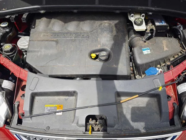 Ford Galaxy 2,0 TDCi 103 Kw Ghia 7 míst - foto 29
