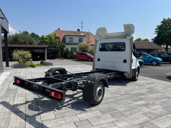 Iveco Daily 2,3 JTD 115 KW 35S16 - foto 5