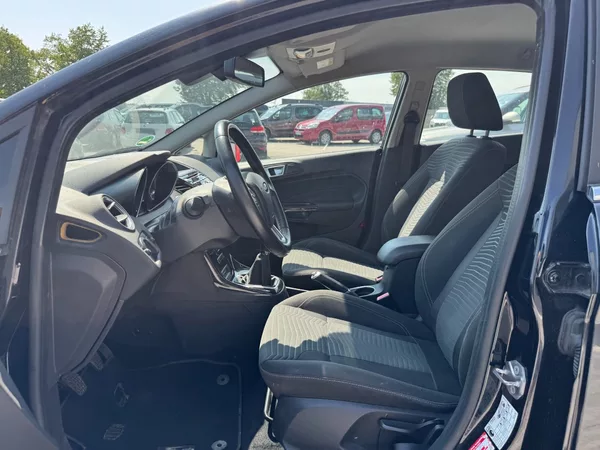 Ford Fiesta Titanium 1.0 EcoBoost 92kW - foto 10