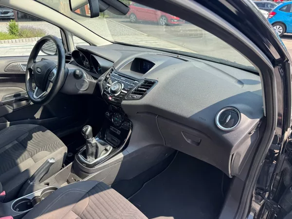 Ford Fiesta Titanium 1.0 EcoBoost 92kW - foto 19