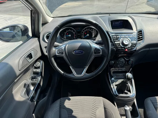 Ford Fiesta Titanium 1.0 EcoBoost 92kW - foto 22