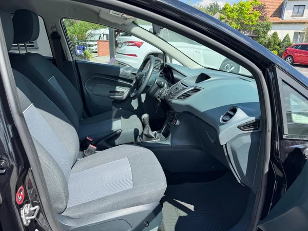 Ford Fiesta 1.25i 44kW - foto 27