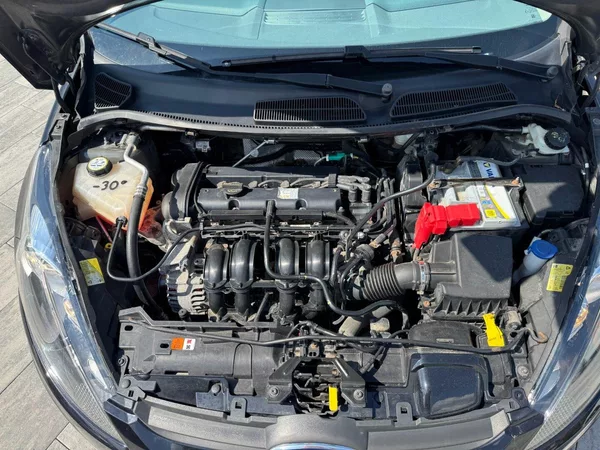 Ford Fiesta 1.25i 44kW - foto 29
