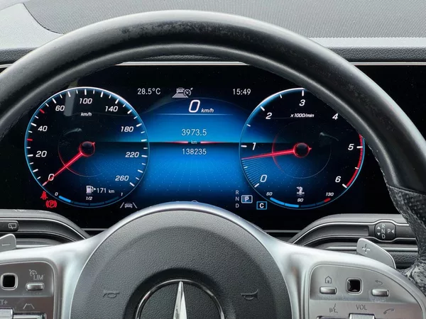 Mercedes-Benz GLE 350D AMG Line 4Matic - foto 17