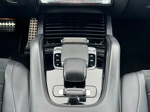Mercedes-Benz GLE 350D AMG Line 4Matic - foto 20
