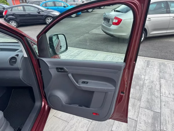 Volkswagen Caddy 4Motion 2.0TDI 81kW - foto 21