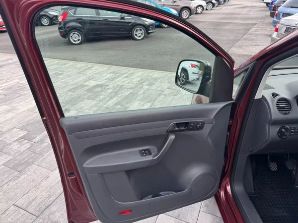 Volkswagen Caddy 4Motion 2.0TDI 81kW - foto 9