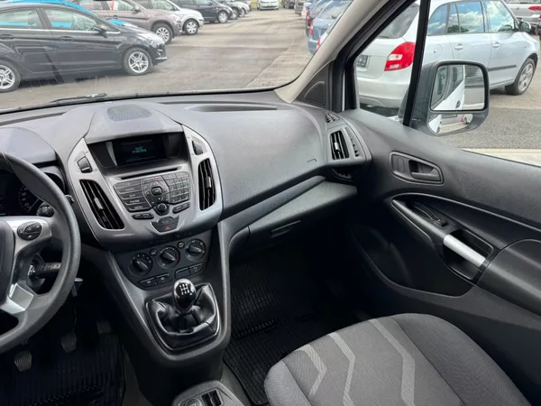 Ford Transit Connect 1,6 Tdci 70 Kw L2H1 5 Míst - foto 14